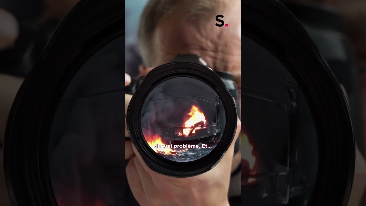 I vend des hot-dogs pour finir le mois ... Trump construit une salle de bal à la Maison-Blanche ✨